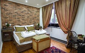Belle Apartments - Square 8